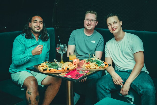 2 Hour Bottomless Brunch Experience with 3 Course Meal And Drinks - Main course: the signature burger