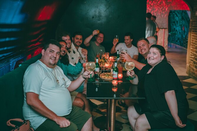 2 Hour Bottomless Brunch Experience with 3 Course Meal And Drinks - First course: nachos to get things moving