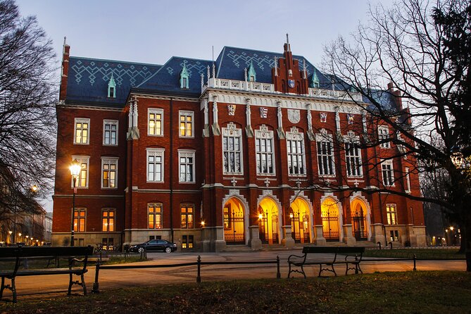 2-Hour City Walking Tour in Creepy Krakow - Who will enjoy Creepy Krakow most?