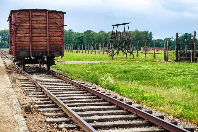 Auschwitz and Birkenau Tour with Hotel Pick up from Krakow - Why Auschwitz-Birkenau deserves a full day from Krakow