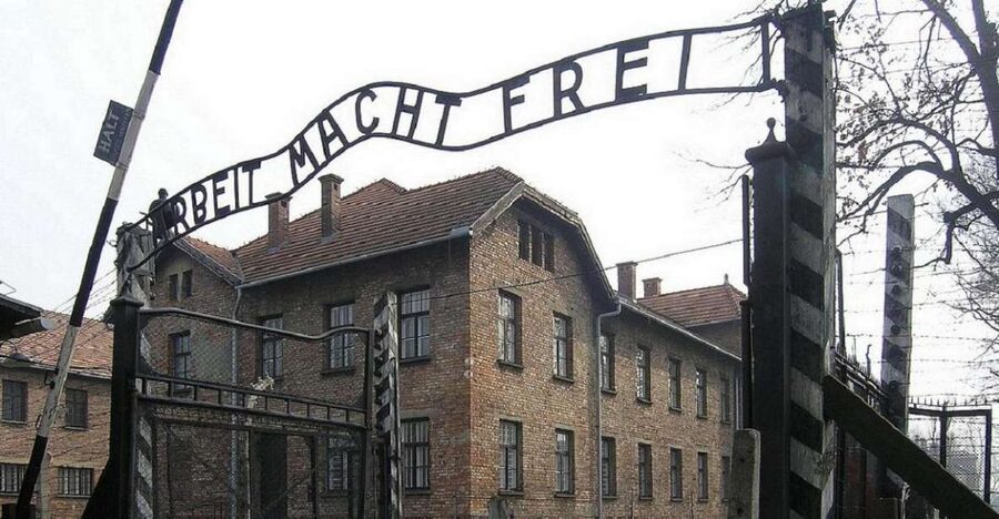 Auschwitz-Birkenau and Krakow Private Car Trip from Katowice - What makes the 12-hour Krakow option worthwhile