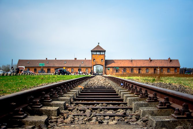 Auschwitz Birkenau and Wieliczka Salt Mine Guided Full Day Tour - Auschwitz I: entering a place of remembrance