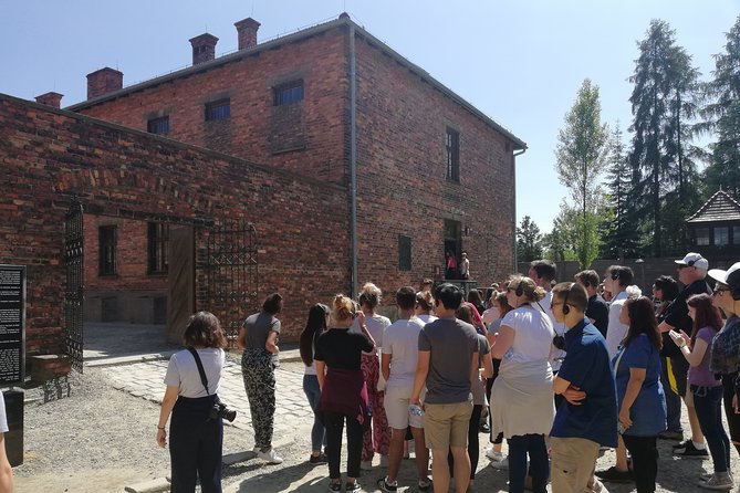 Auschwitz-Birkenau: Fast-Track Ticket & Guided Tour No Transfers - The guide can make or break the experience