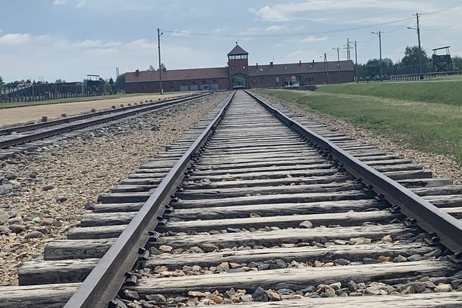 Auschwitz-Birkenau guided tour from Krakow with a private transport - Lunch, bottled water, and the rhythm of the day