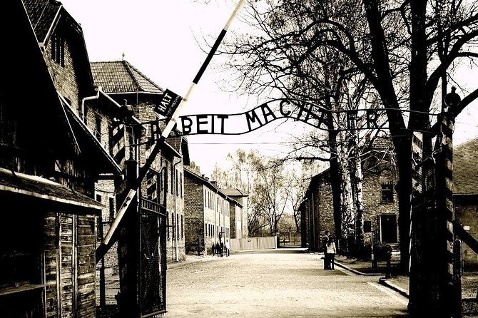 Auschwitz-Birkenau guided tour & skip the line Tickets & Transfer - Food, water, and the return to Krakow