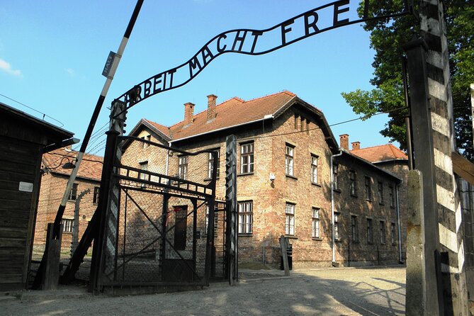 Auschwitz-Birkenau Guided Tour with Private Transport from Kraków - Leaving Krakow in a private car