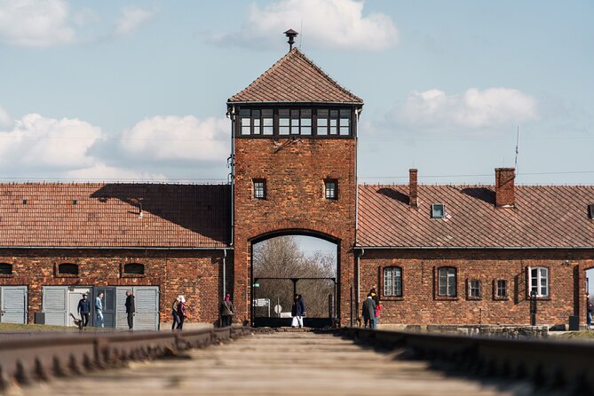 Auschwitz-Birkenau Memorial Entrance Ticket and Guided Tour - Why this Auschwitz-Birkenau tour matters
