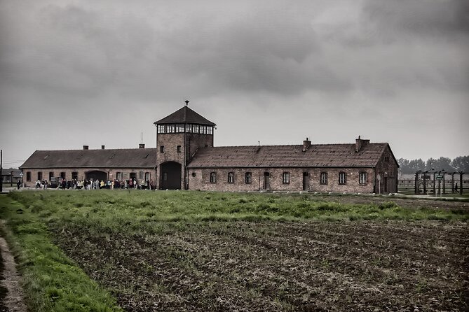 Auschwitz - Birkenau Private, 6-hr Study Tour - Auschwitz I blocks, cells, and the execution wall