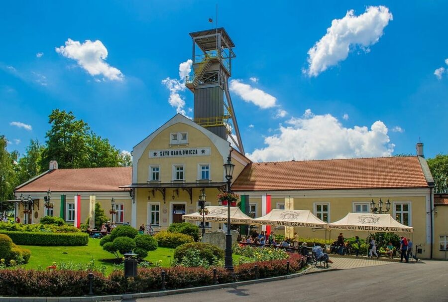 Auschwitz-Birkenau & Salt Mine Tour in One Day from Krakow - Should you book it?