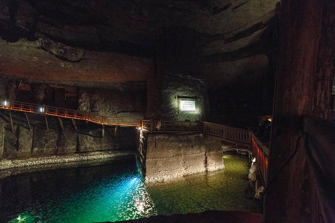 Auschwitz-Birkenau & Wieliczka in one day (Guided tour) - Why these two Polish sights belong together