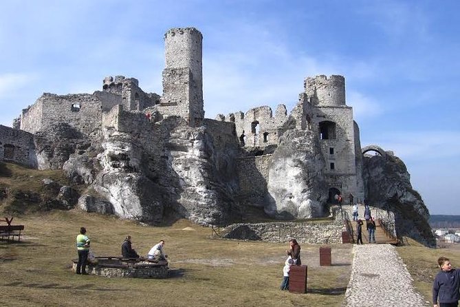 Castles Tour by The Eagles' Nests Trail, day tour from Krakow - Mirów and Bobolice: two castles close together