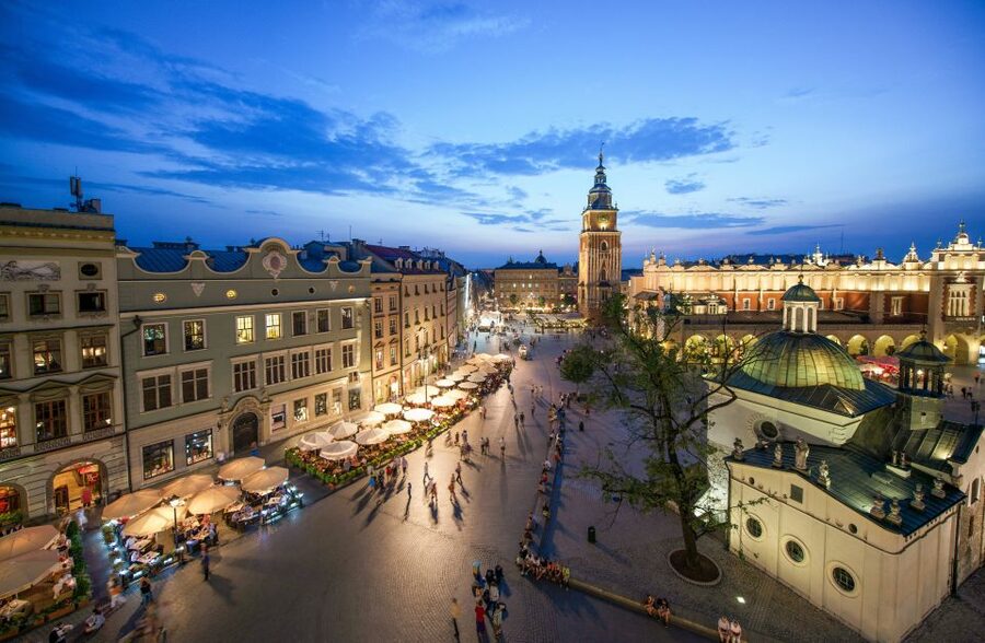 Creepy Krakow: 2-Hour City Walking Tour - The legends around the market and City Hall