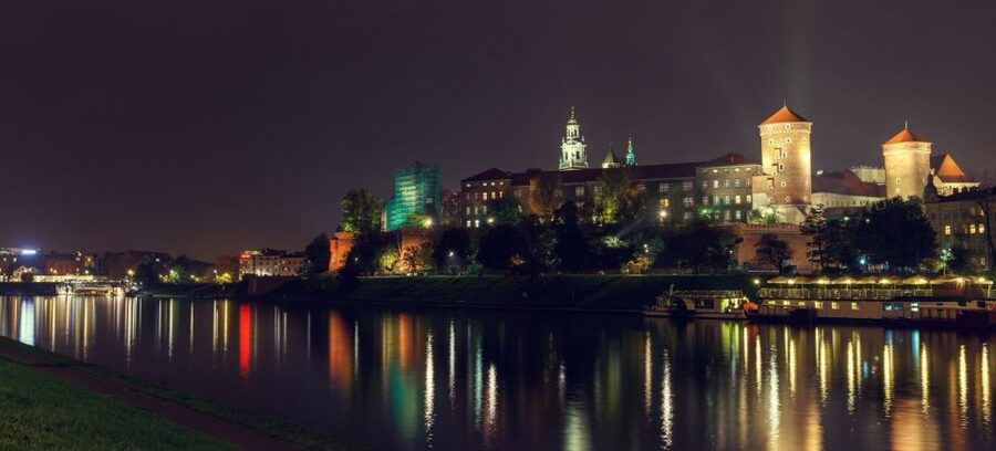 Creepy Krakow: 2-Hour City Walking Tour - Maria Magdalena’s Square and Katyński’s Square