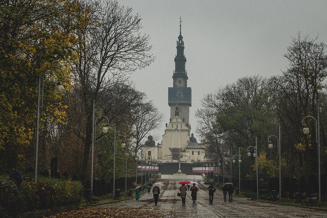 Częstochowa Black Madonna - Entering the Pauline Monastery at Jasna Góra