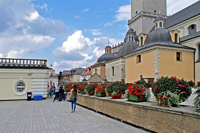 Częstochowa Black Madonna and Lagiewniki Tour from Krakow - Why these two religious sites belong together