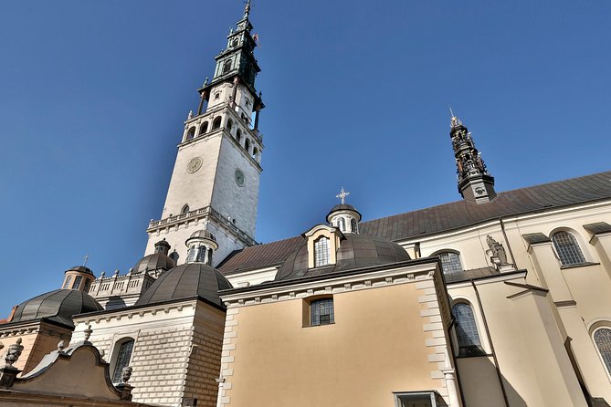 Czestochowa the Black Madonna Day Tour from Krakow - Timing your visit around Mass and the covered icon