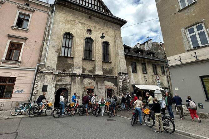 Discover Kraków by Bike with a Dutch guide - Father Bernatek’s Bridge and the return through Planty