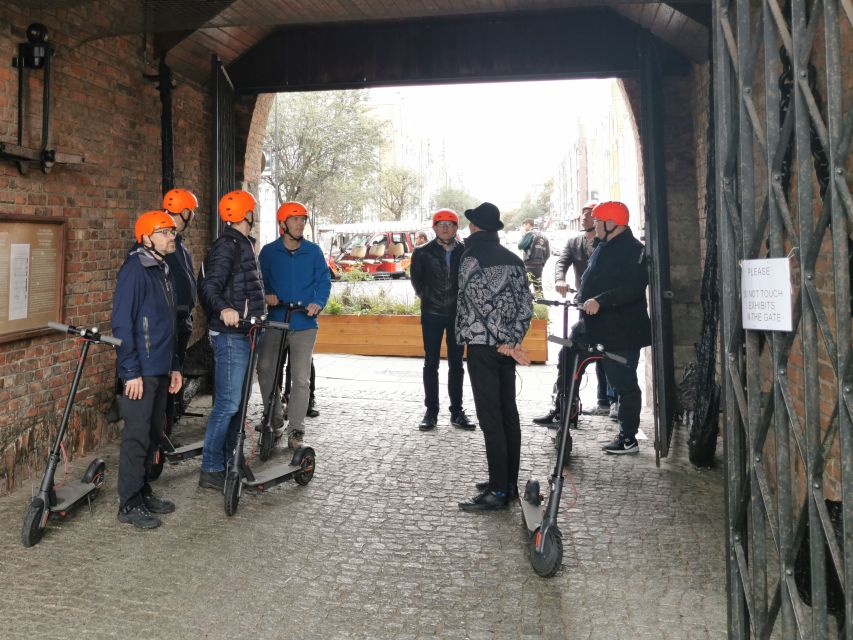 Electric Scooter Tour: Jewish Quarter - 2-Hours of Magic! - From the Vistula Boulevards to Bernatka Footbridge