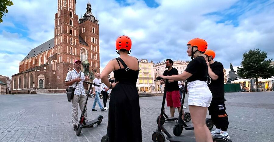 Electric Scooter Tour: Jewish Quarter - 2-Hours of Magic! - The Gestapo Prison and the Old Jewish Cemetery