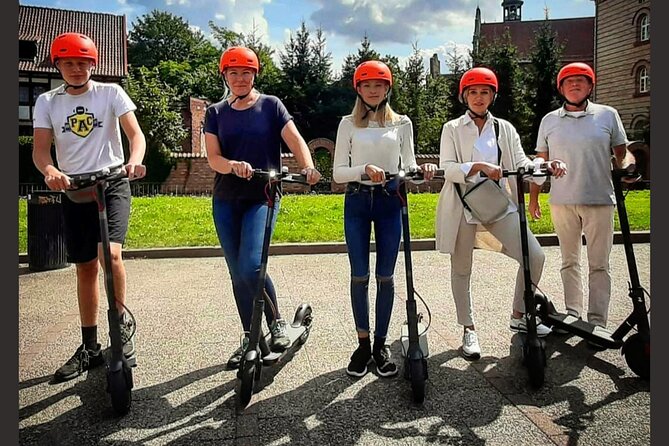 Electric Scooter Tour: Old Town Tour - 2-Hours of Magic! - Weather, clothing, and comfort