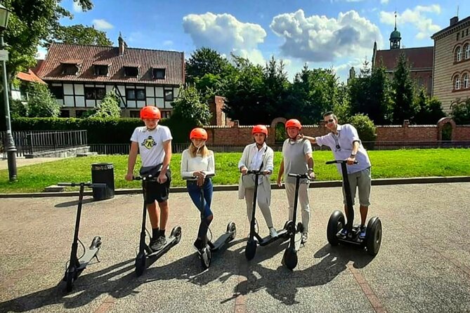 Electric Scooter Tour: Old Town Tour - 2-Hours of Magic! - How this compares with walking the Old Town