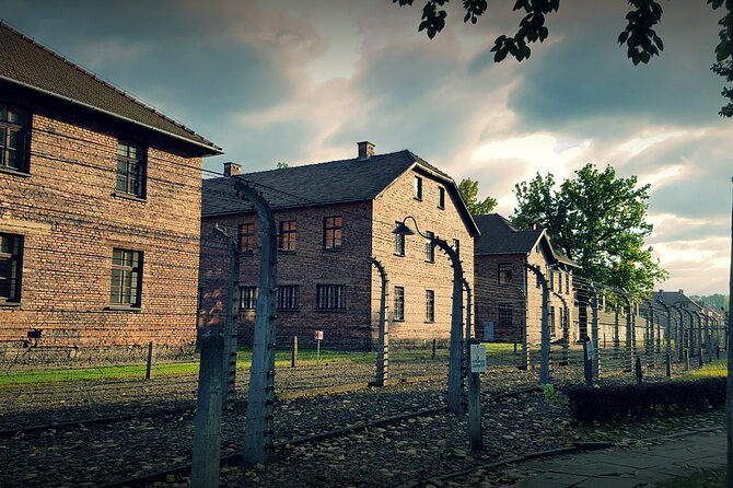 From Krakow: Auschwitz-Birkenau: Guided Tours & Private Transport - Planning your morning and what to carry