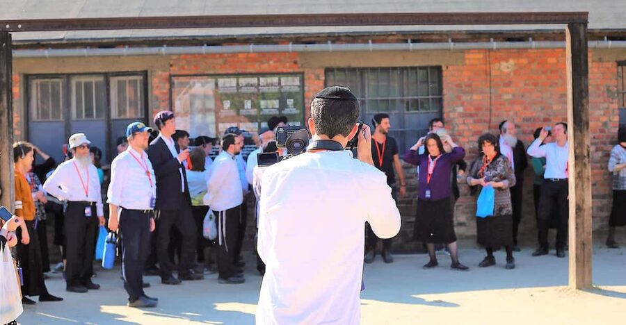 From Krakow: Auschwitz Birkenau Small Group Tour with Pickup - Key points to know before booking