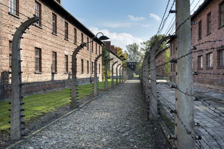 From Krakow: Auschwitz-Birkenau Tour - The journey from Krakow to Oswiecim