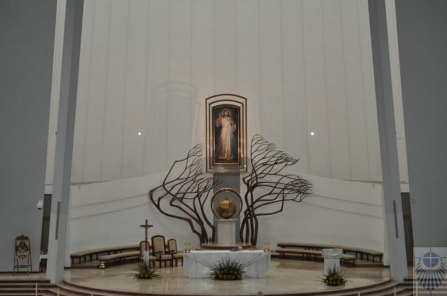 From Kraków: Częstochowa & Łagiewniki Pilgrim Sites Tour - From an old Marian shrine to modern Divine Mercy
