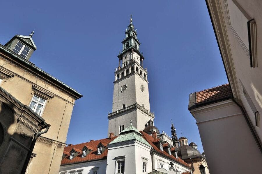 From Krakow: Czestochowa - The Black Madonna - The drive from Krakow along the Eagles’ Nests