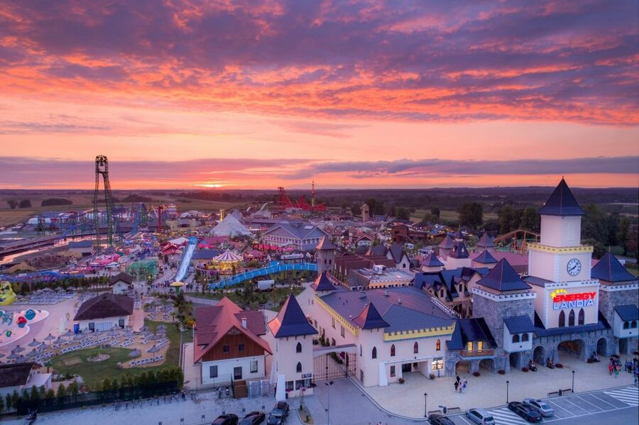 From Krakow: Energylandia Amusement Park Ticket & Transport - Shows, pools, and breaks between the rides