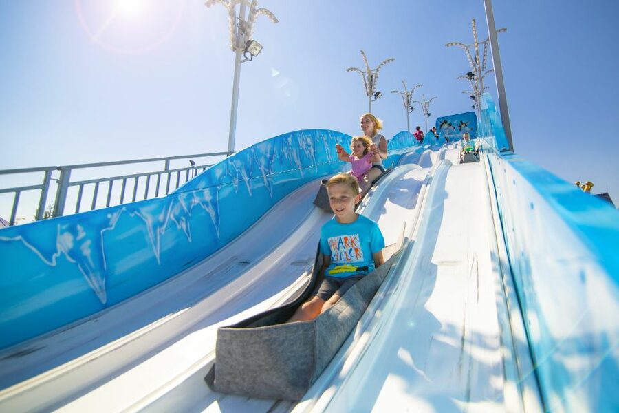From Krakow: Energylandia Amusement Park Ticket & Transport - Food prices, cafés, and what your ticket excludes