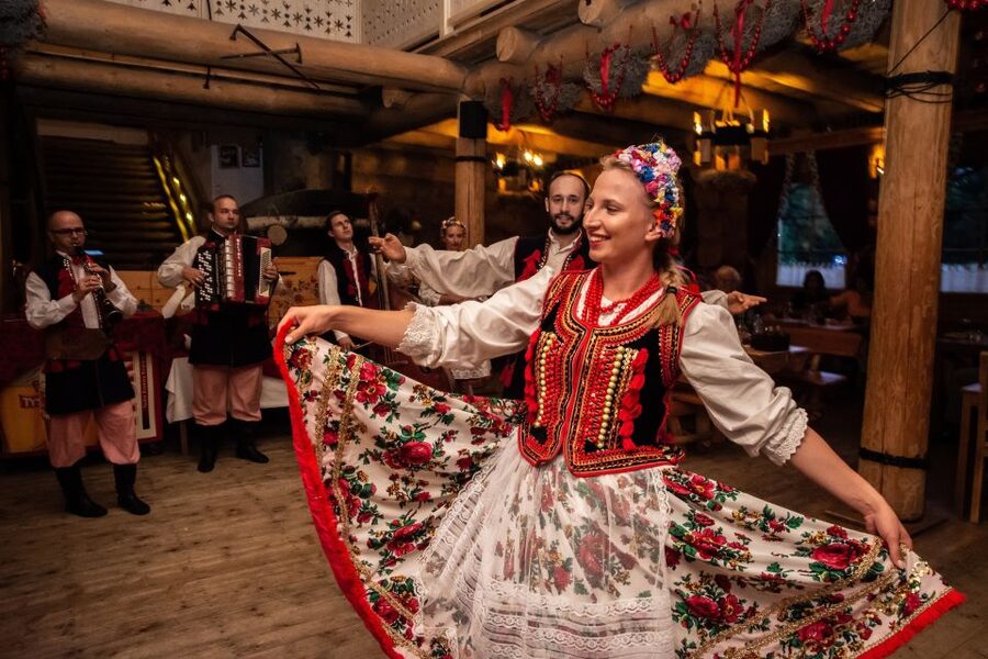 From Krakow: Polish Folk Show with All-You-Can-Eat Dinner - Key points to know before you book