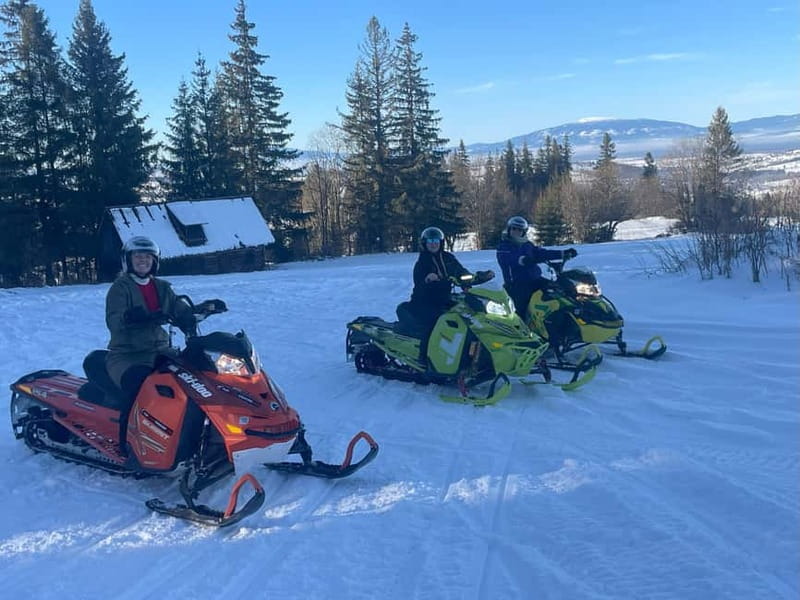 From Krakow: Snowmobile, Zakopane & Chochołowskie Baths - Chochołów and its wooden highlander homes