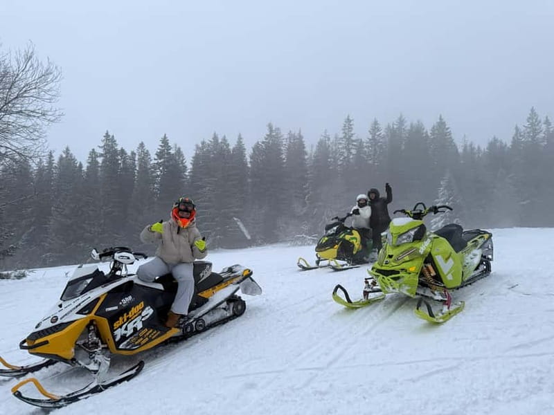 From Krakow: Snowmobile, Zakopane & Chochołowskie Baths - Grilling oscypek beside the fire