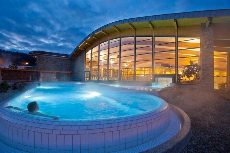 From Kraków; to Białka Thermal Baths private tour - Slides and pools for a family afternoon