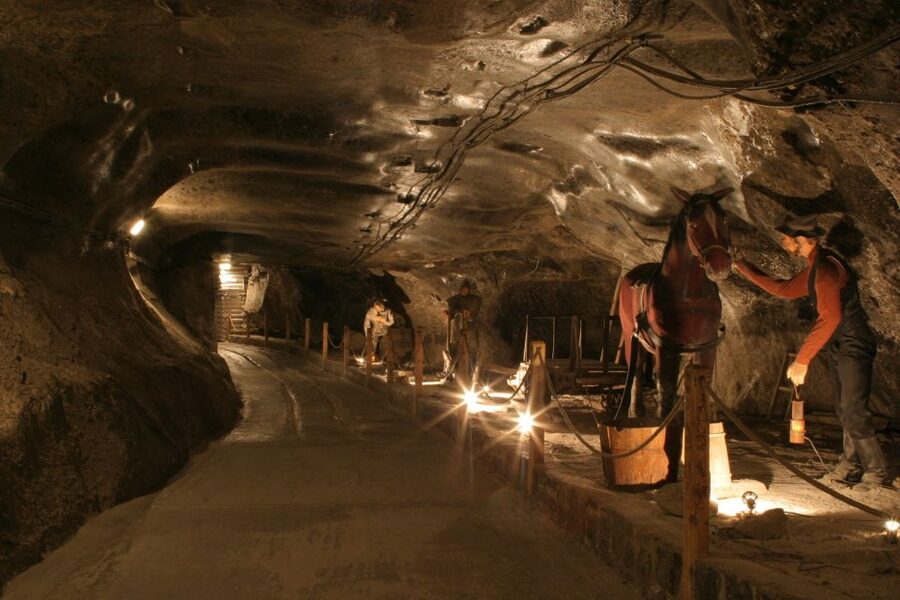 From Krakow: Wieliczka Salt Mine Tour - Guides, headsets, and keeping up with the group