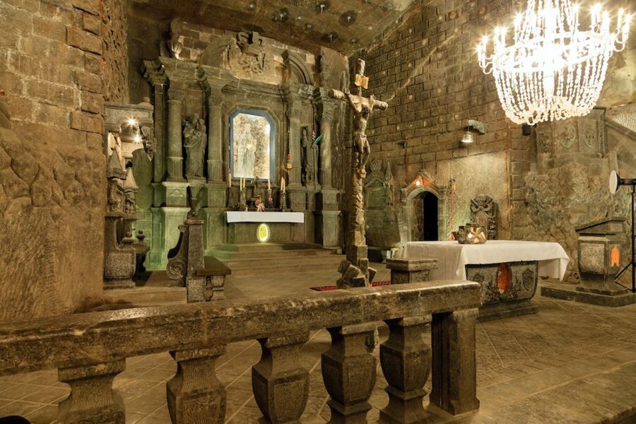 From Krakow: Wieliczka Salt Mine Tour with Guide - From Krakow to the Daniłowicz Shaft