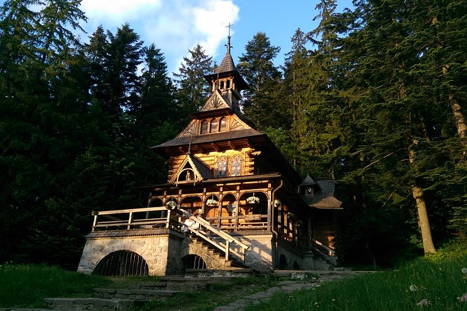 From Krakow: Zakopane & Chocholowskie Thermal Baths - A private vehicle and a guide who can adjust the day
