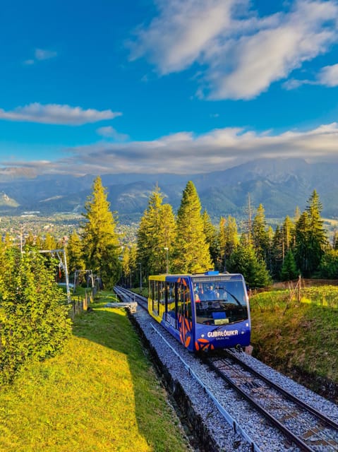 From Krakow: Zakopane Tour with Cable Car + Tasting & Pickup - Zakopane market and the Podhale food scene