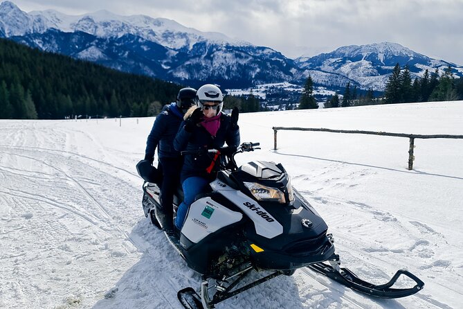 Full day Tour Zakopane Snowmobiles Thermal Baths from Krakow - Chochołów’s wooden houses and mountaineer traditions