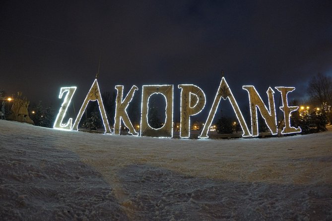 Full-Day Zakopane and Slovakia Treetop Walk From Krakow - A short look at Ždiar’s folk character