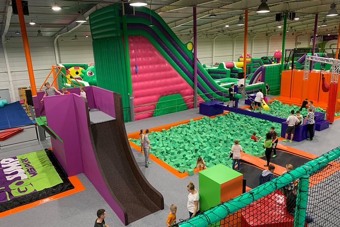 Great fun in GOjump MEGAPARK Kraków-Sikorki - 2 hours ticket - What non-jumpers can do