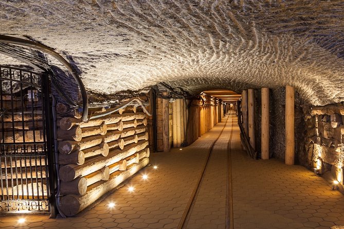 Guided Tour of the Wieliczka Salt Mine and Transfer from Krakow - What the reviews suggest about the actual service