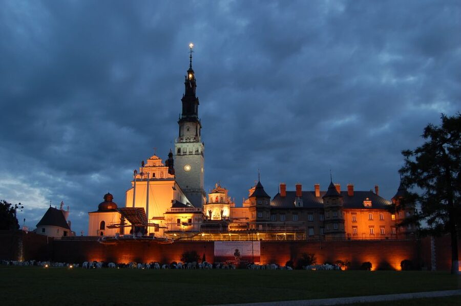 Half-Day Czestochowa Black Madonna Tour from Krakow - Why Jasna Gora matters to Poland