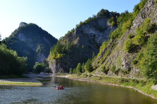 Half-Day Dunajec River Rafting tour from Krakow - Should You Book the Dunajec Rafting Trip?
