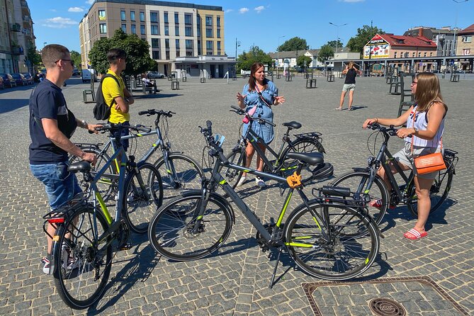 Hidden Krakow Bike Tour - Bikes, group size, and the feel of the ride