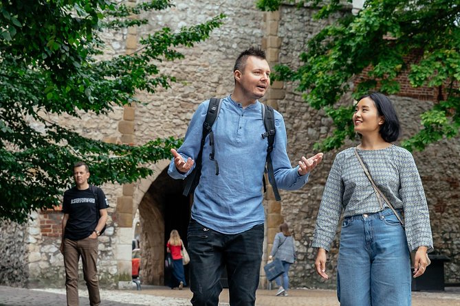 Highlights & Hidden Gems With Locals: Best of Krakow Private Tour - A private start in central Krakow
