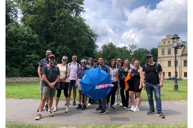 Historic Krakow : Old Town & Wawel Castle Walking tour - Why this route works for a first look at Krakow