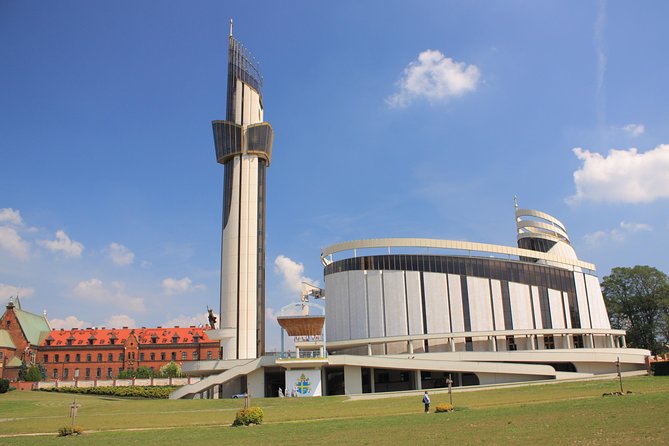 John Paul II Route Guided Tour With Private Transport - Who should book this experience